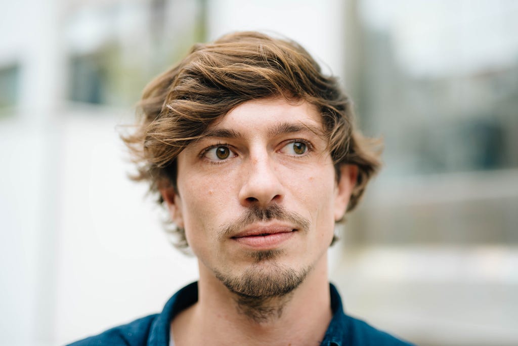 Waag | Chris Julien