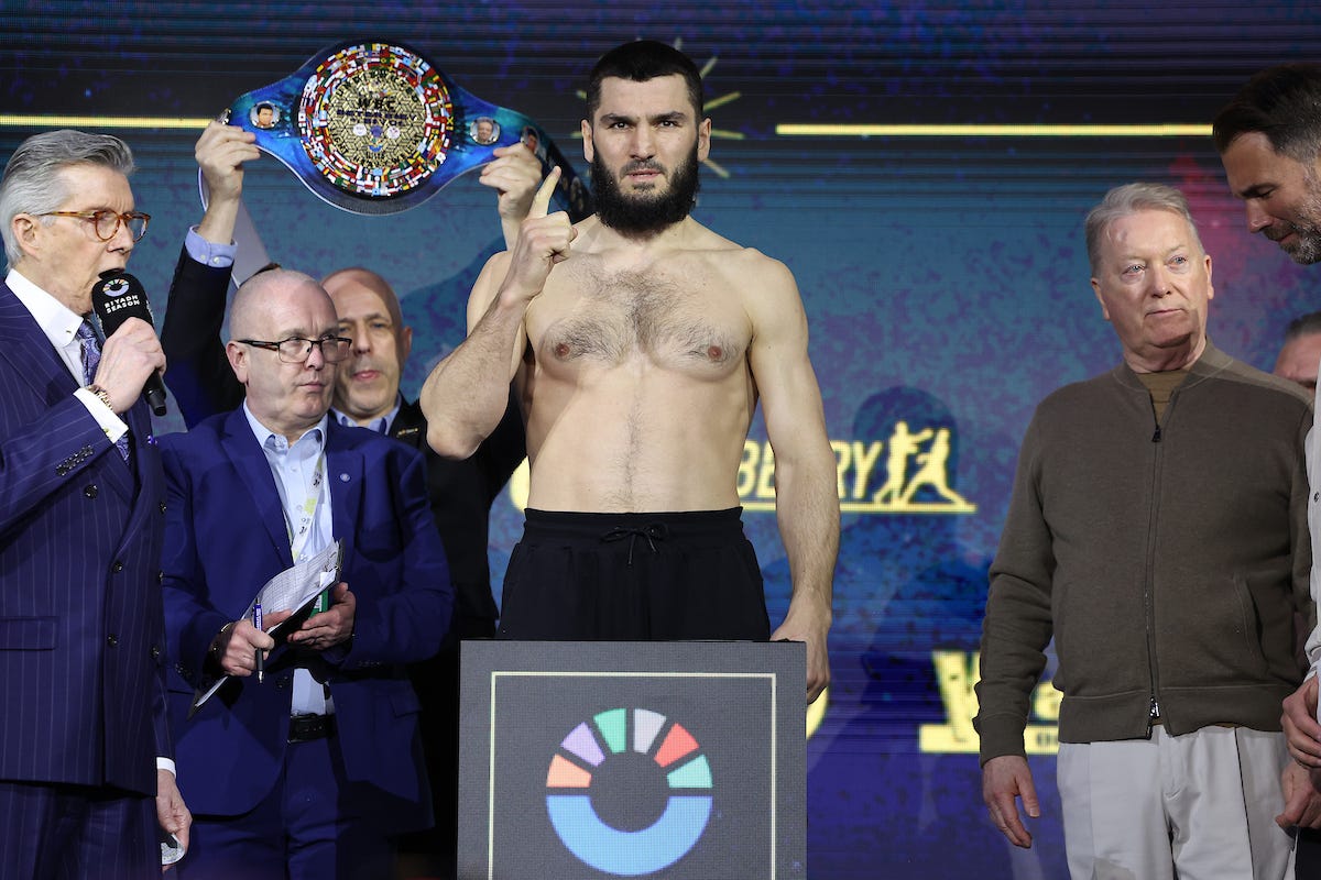 Notebook: Beterbiev on Nov. 22 Riyadh card; Bivol trilogy on hold