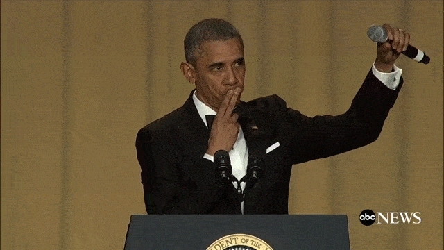 gallery-1462115295-obama-mic-drop - SOMOS INVICTOS