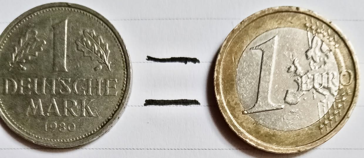 Potrebbe essere un'immagine raffigurante denaro e il seguente testo "MARK 1030"