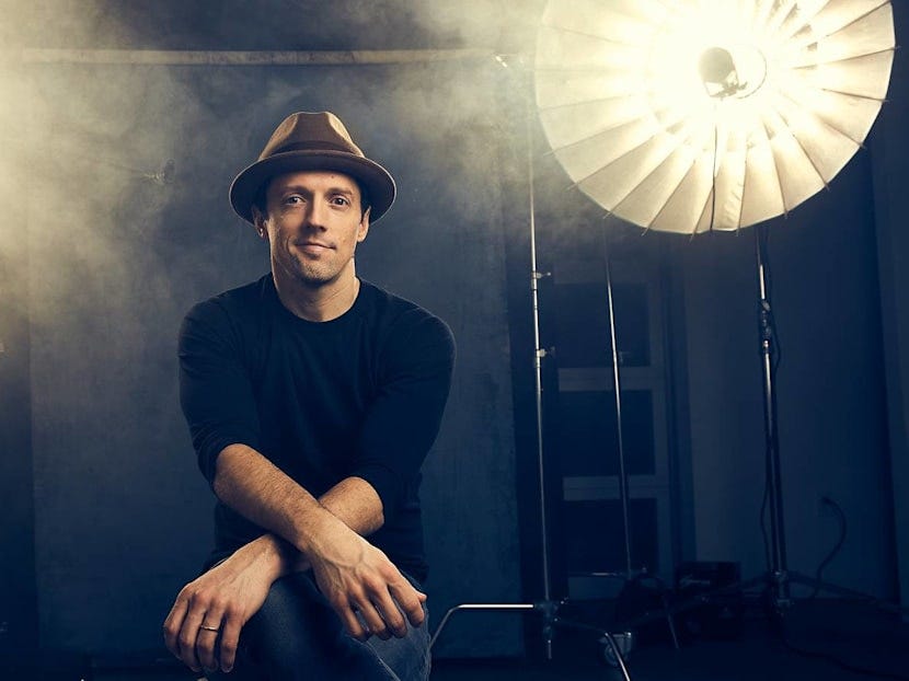 Why Is Jason Mraz So Happy? 8 Questions With The “I'm Yours” And “Have It All” Singer-Songwriter - CNA Lifestyle Why Is Jason Mraz So Happy? 8 Questions With The “I'm Yours” And “Have It All” Singer-Songwriter - CNA Lifestyle