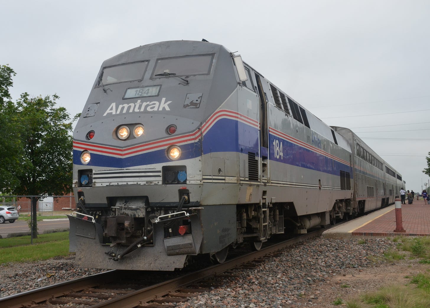 Amtrak #184 in Phase IV heritage paint scheme leading the southbound Heartland Flyer at Norman, Oklahoma, on June 9, 2021 (Wikipedia) Amtrak #184 in Phase IV heritage paint scheme leading the southbound Heartland Flyer at Norman, Oklahoma, on June 9, 2021 (Wikipedia)