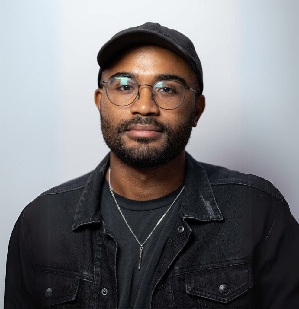 Why most founders fail at fundraising: Insights from Kenneth Thomas at  BackFuture Ventures - Cosmic Partners Why most founders fail at fundraising: Insights from Kenneth Thomas at  BackFuture Ventures - Cosmic Partners