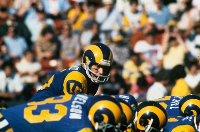 From Rams star to sommelier: Vince Ferragamo turned football lessons into  life achievements - Yahoo Sports