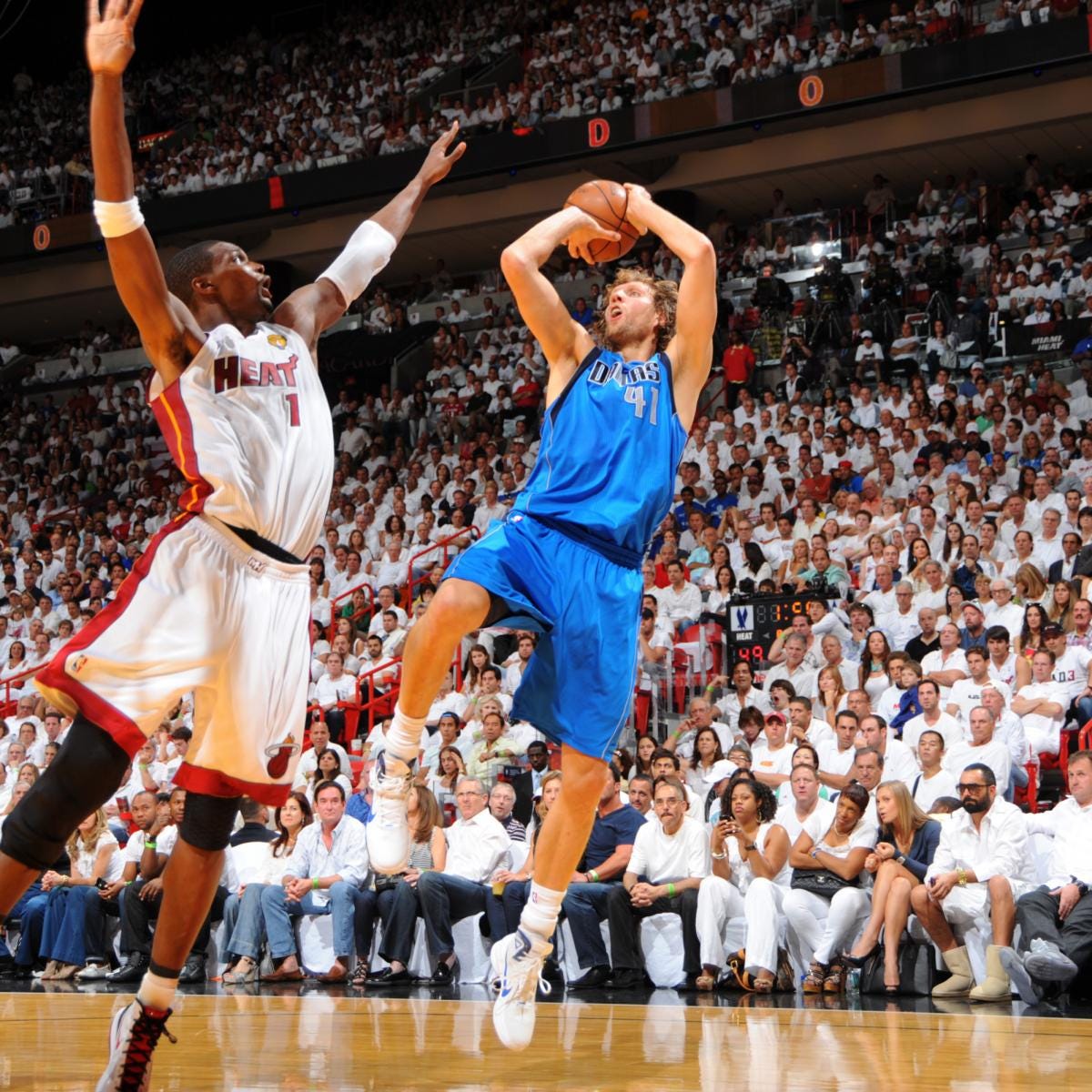Dirk Nowitzki's One-Legged Fadeaway and 25 Most Unstoppable Moves in NBA  History | News, Scores, Highlights, Stats, and Rumors | Bleacher Report