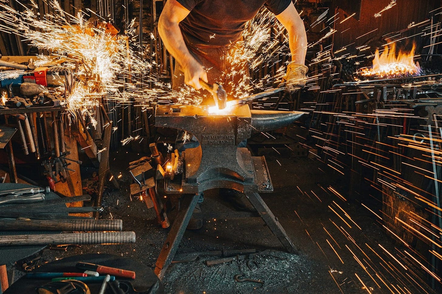 Que faire quand on est entre le marteau et l'enclume ? Que faire quand on est entre le marteau et l'enclume ?