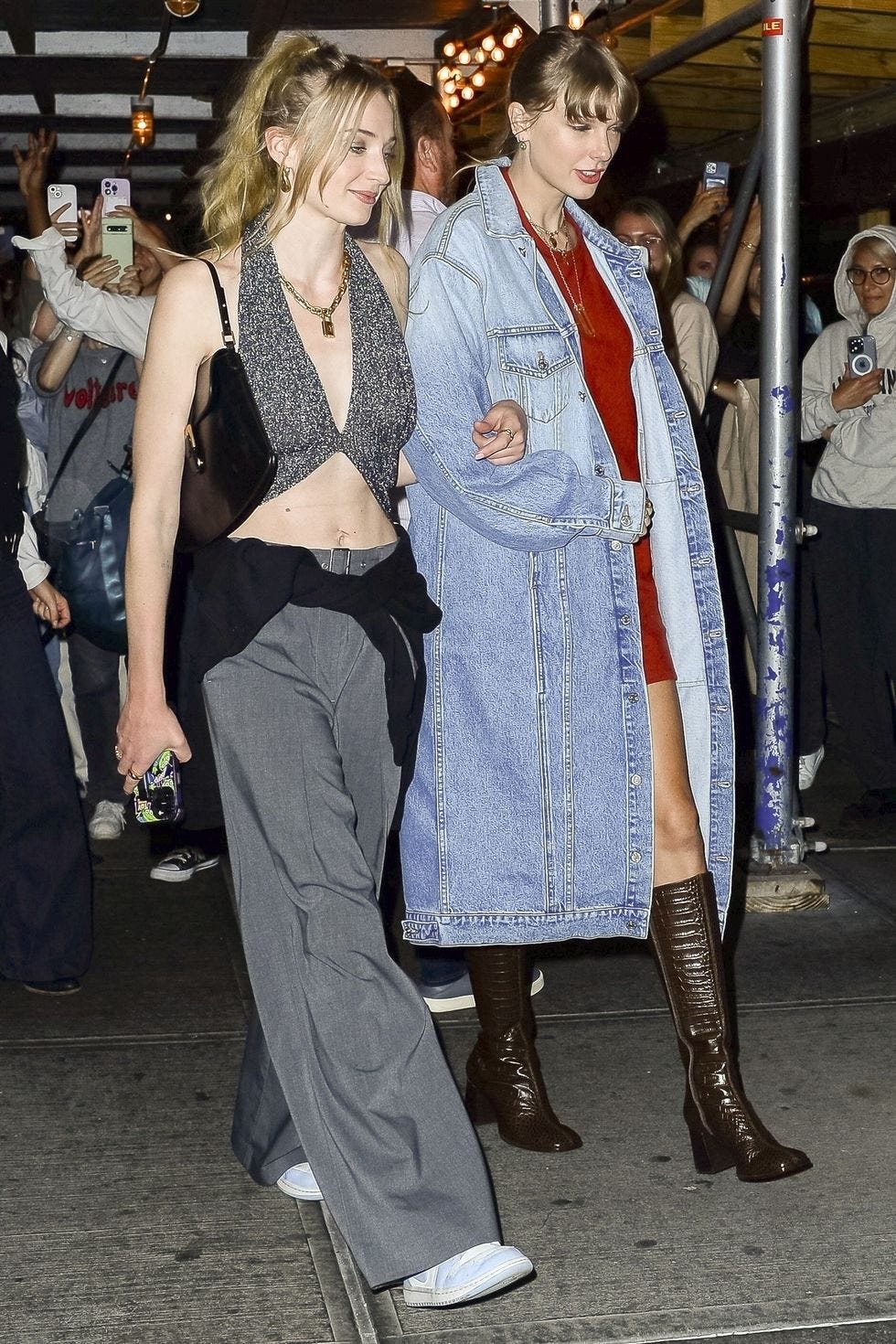 sophie turner and taylor swift sophie turner and taylor swift