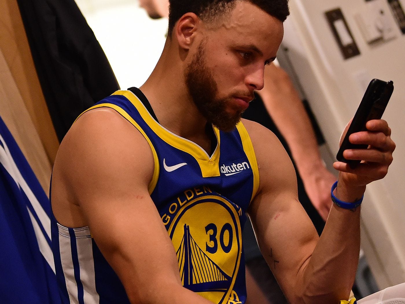 Steph Curry talked to NBA commisisoner about Sarver - Golden State Of Mind