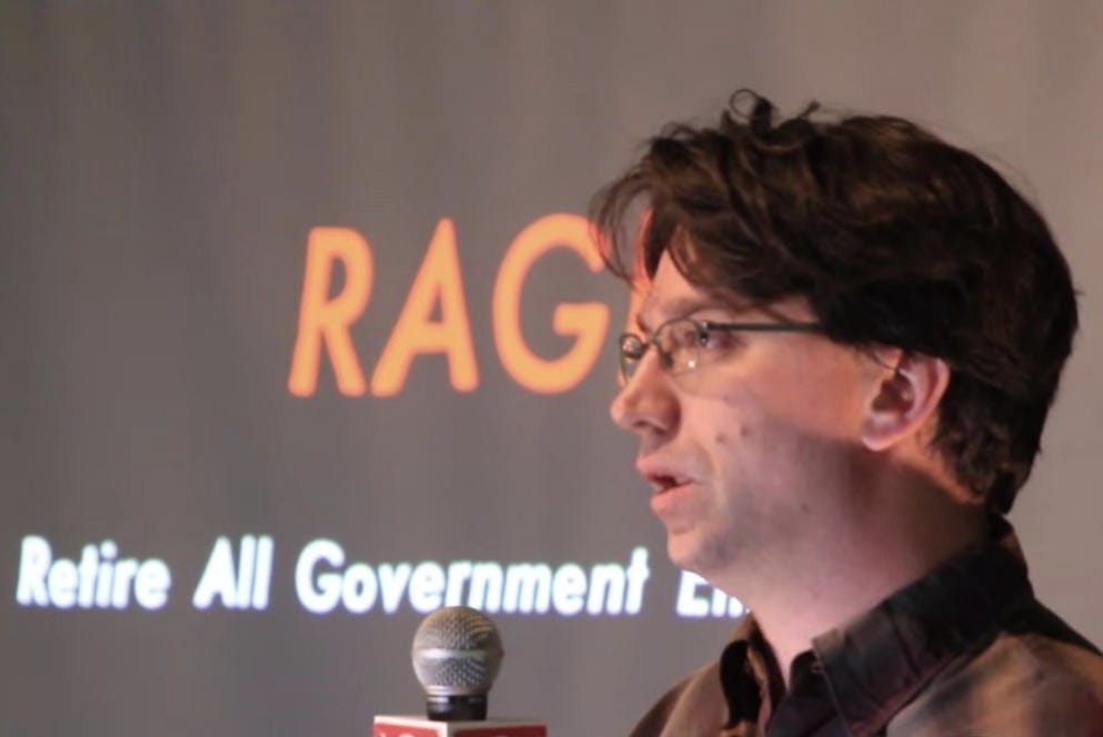 Neo-monarchist blogger denies he's chatting with Steve Bannon | Vox