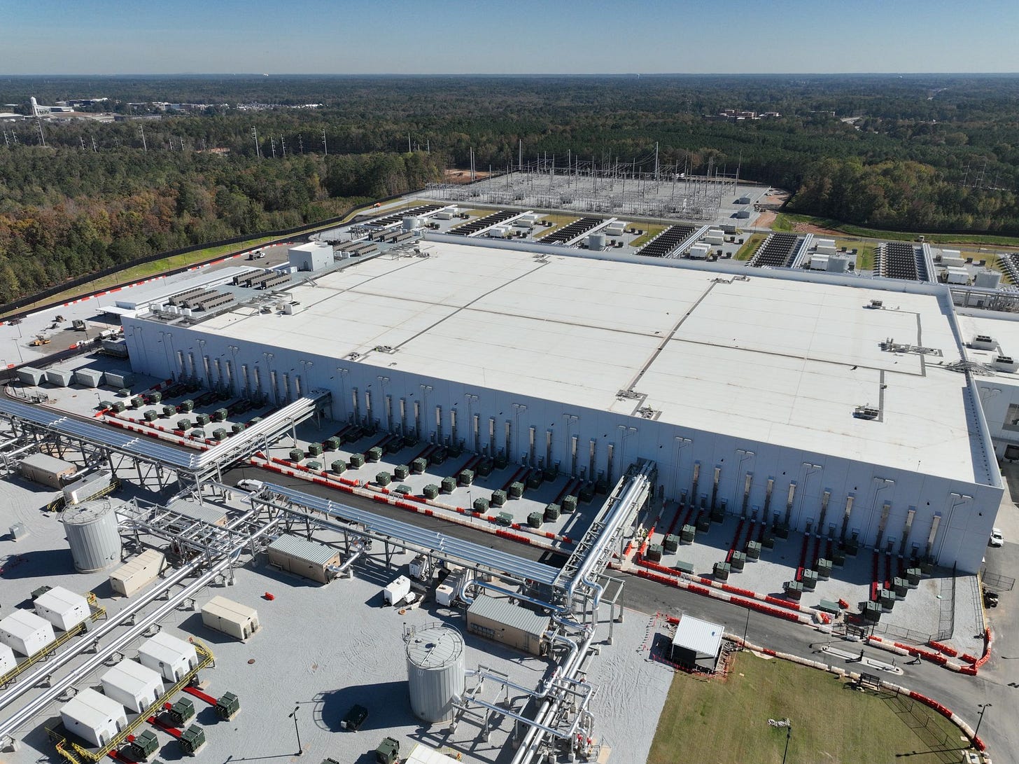 Infinite scale: The architecture behind the Azure AI superfactory - The Official Microsoft Blog Άπειρη κλίμακα: Η αρχιτεκτονική πίσω από το υπερεργοστάσιο Azure AI - Το επίσημο ιστολόγιο της Microsoft