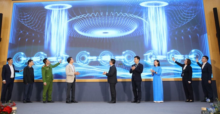 Người dân có thể mua thuốc trực tuyến từ FPT Long Châu qua ứng dụng VNeID - Ảnh 3. Người dân có thể mua thuốc trực tuyến từ FPT Long Châu qua ứng dụng VNeID - Ảnh 3.