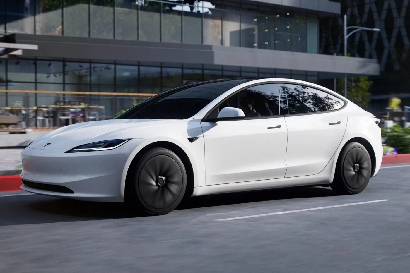 Modelo Tesla estándar min