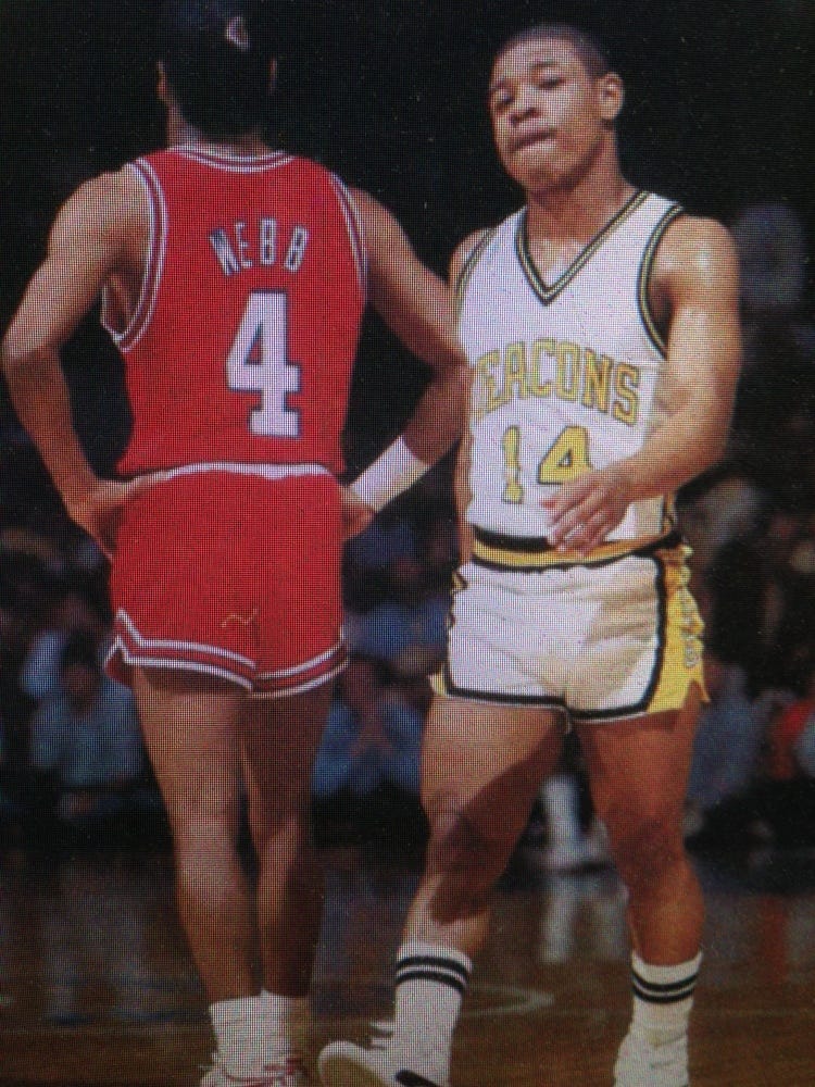 muggsy bogues sneakers