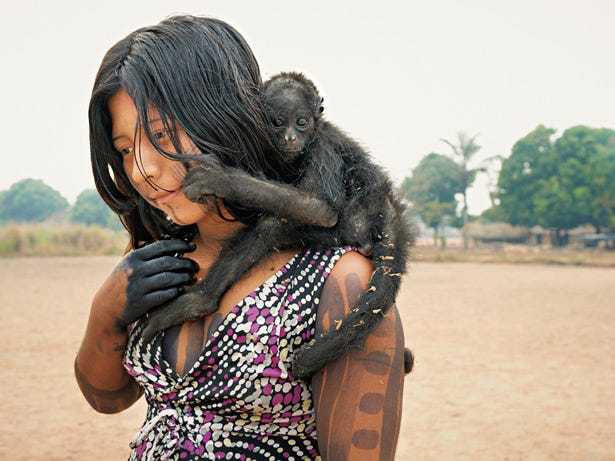 kayapo-girl-with-spider-monkey-615