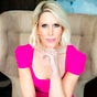 Michelle Simpson Tuegel's avatar