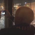 Történelmi videó Ukrajna halálának kezdetéről - John McCain filmezi a tüntetéseket, mögötte Victoria Nuland, mellette Geoffrey Pyatt