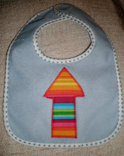 Bib with Arrow Bib with Arrow