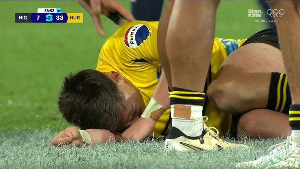 Super Rugby news 2024: Hurricanes defeat Highlanders, Cam Roigard knee  injury