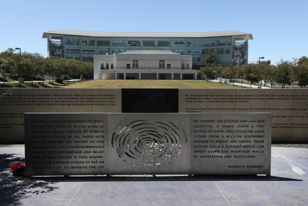 Discover Wilshire Boulevard's architecture from your car - Los Angeles Times Discover Wilshire Boulevard's architecture from your car - Los Angeles Times