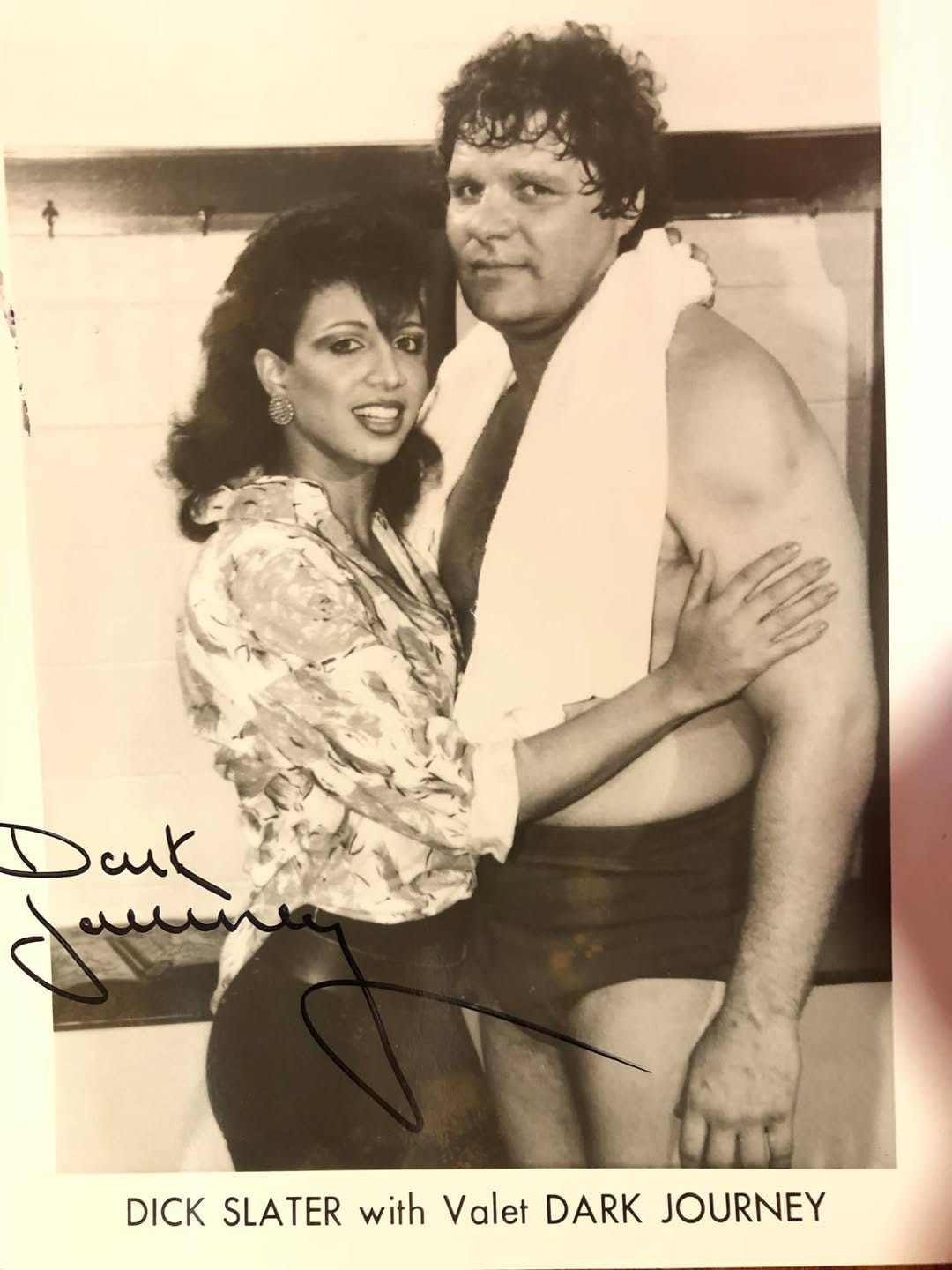 May be an image of ‎text that says '‎Dak D ck س DICK DICKSLATERwihValerDARKJOURNEY SLATER with with Valet DARK JOURNEY‎'‎