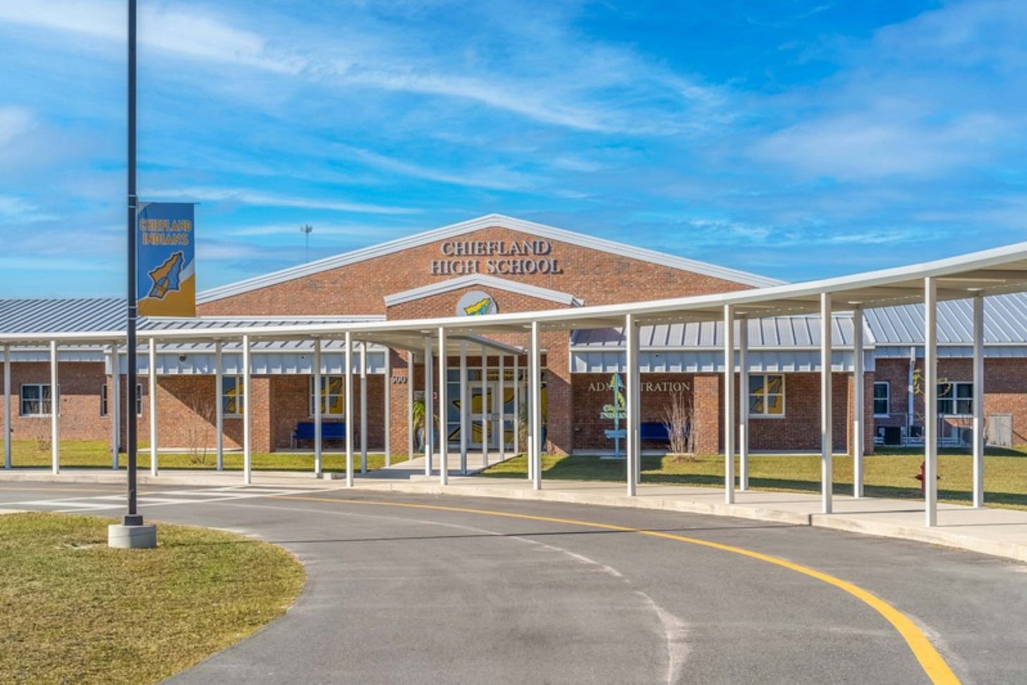 Chiefland Middle High School Building