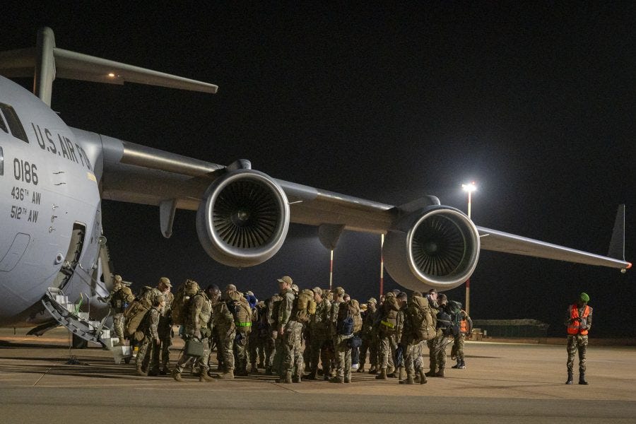 C-17 Carries Last US Troops out of Air Base in Niger