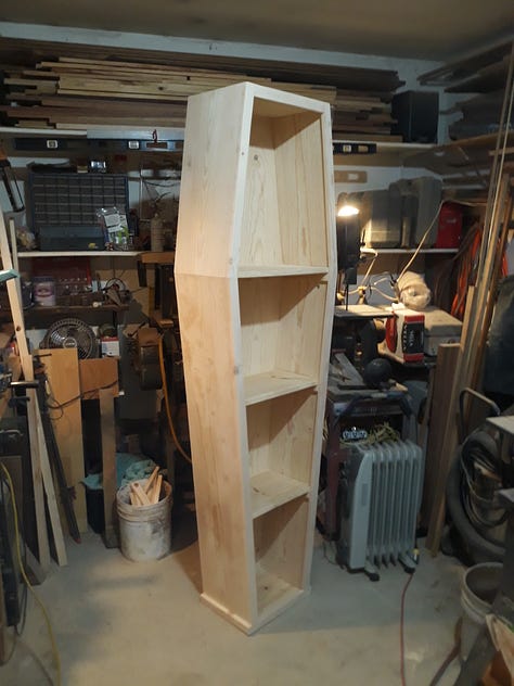 A real "pine box" for Real-Eye-Zing-Art