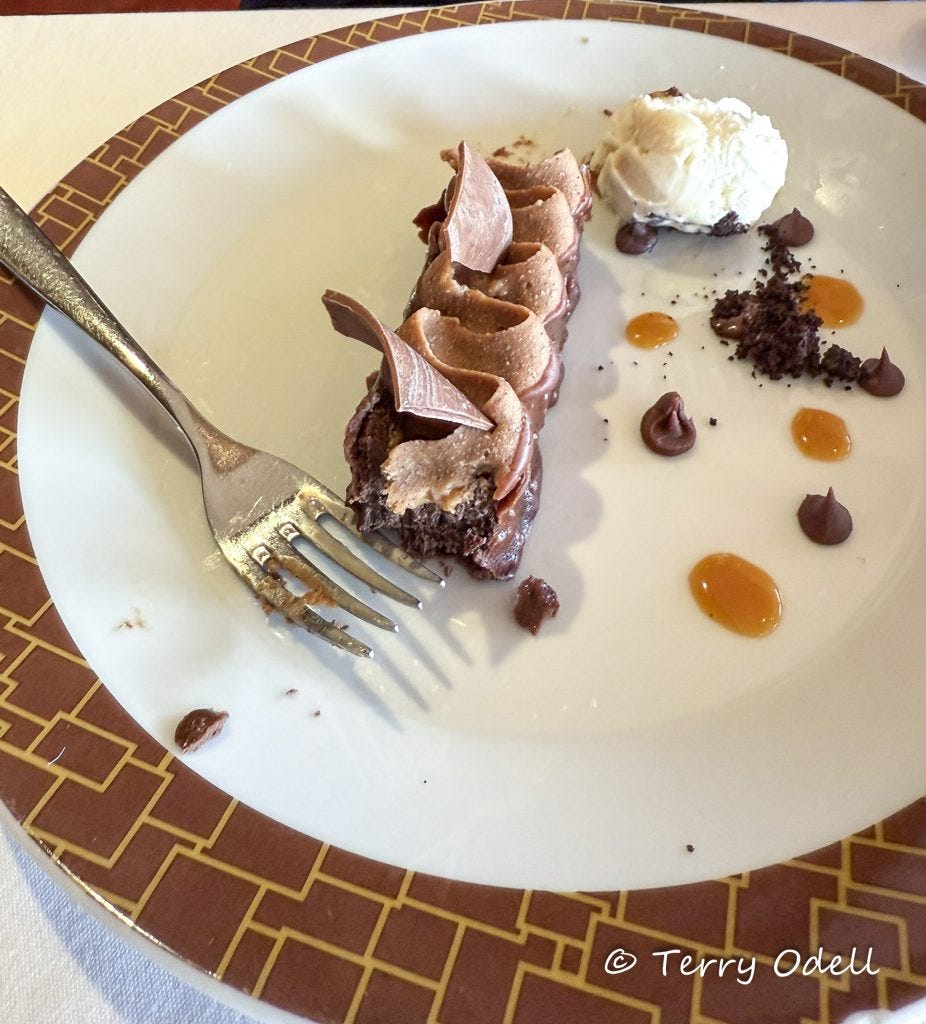 Dark chocolate walnut brownie with ice cream 