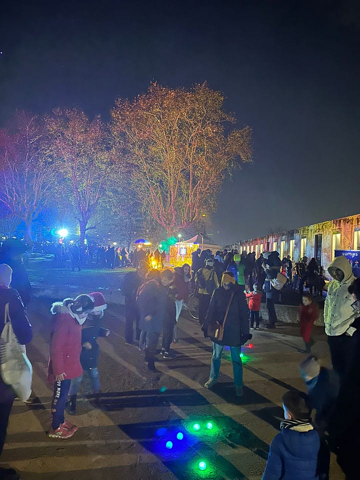 fĂȘte des lumiĂšres - boules lumineuses