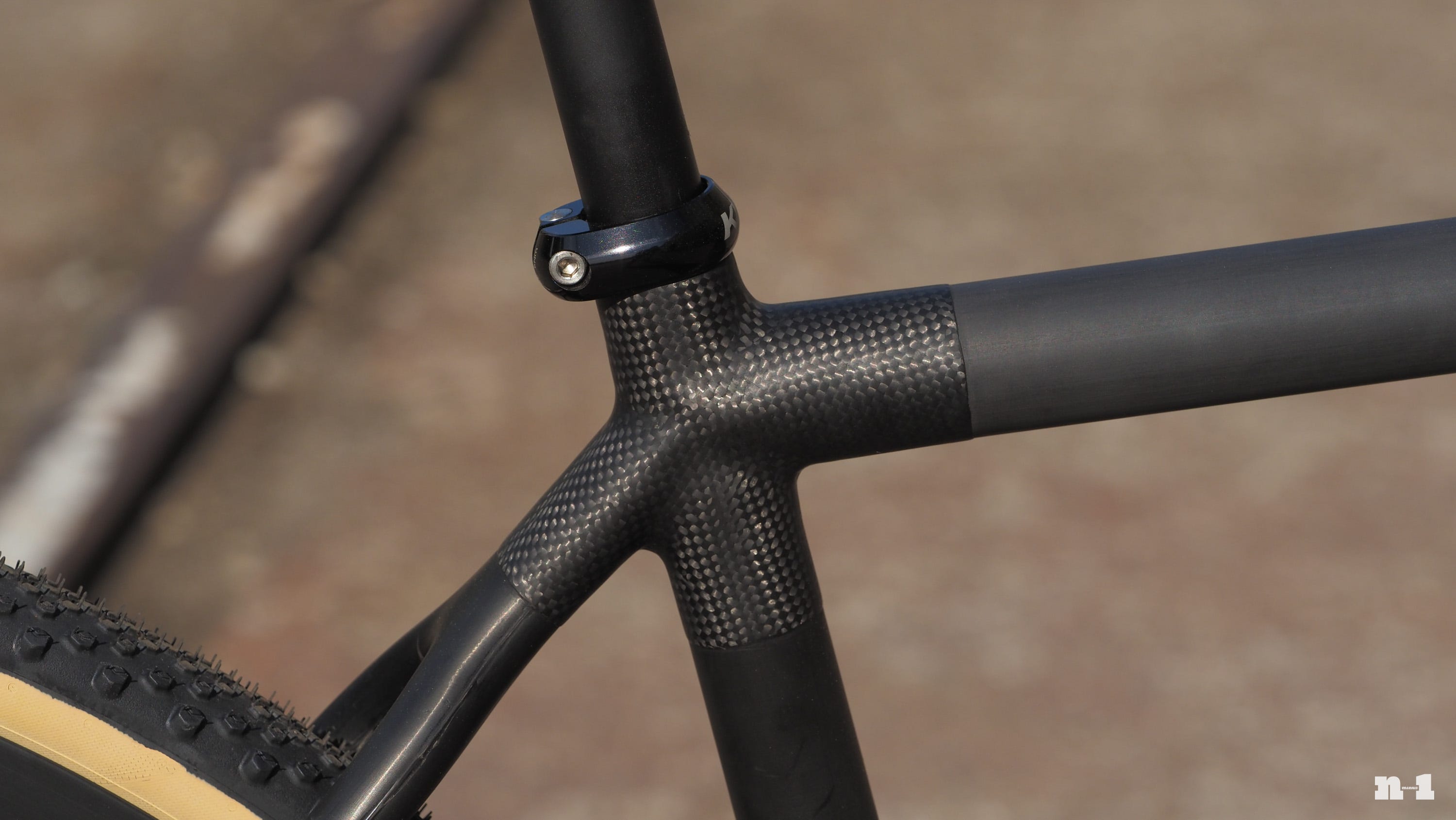 Eyewater seat cluster