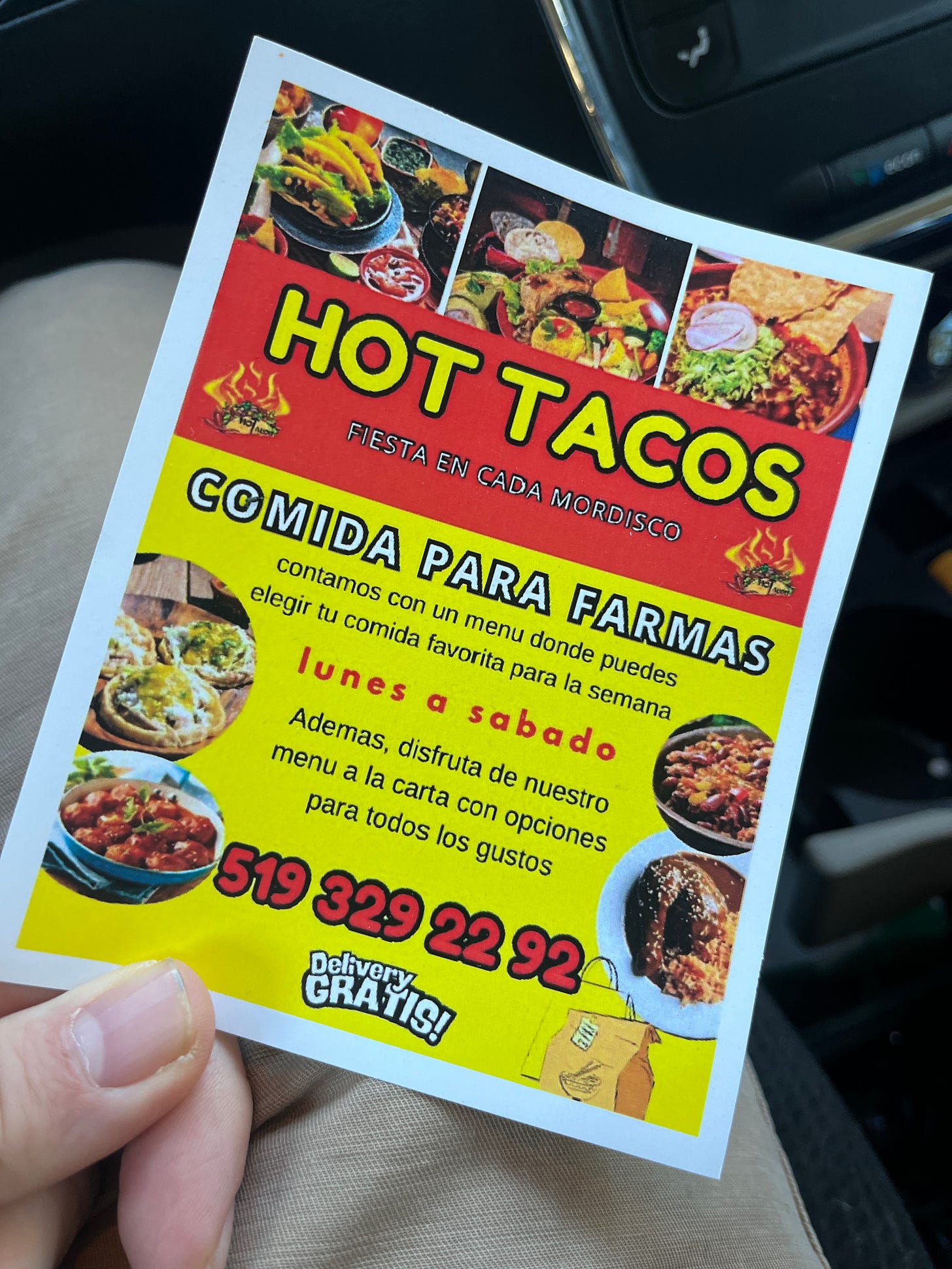 A Spanish language flyer for a restaurant in Leamington Ontario called Hot Tacos