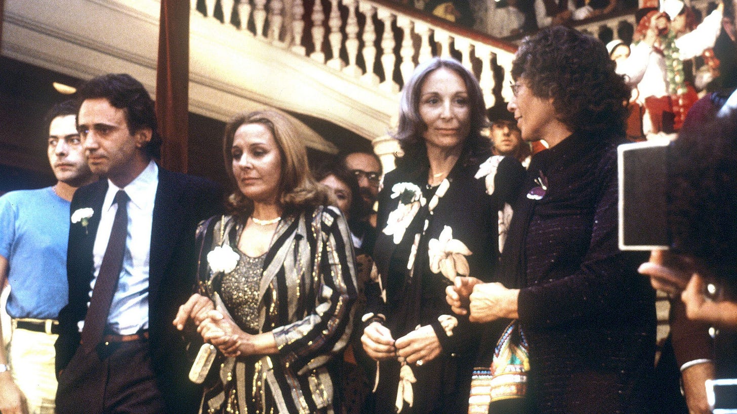 Función de noche', la rupturista película que supuso más de un quebradero de cabeza para Lola Herrera | Vanity Fair Función de noche', la rupturista película que supuso más de un quebradero de cabeza para Lola Herrera | Vanity Fair