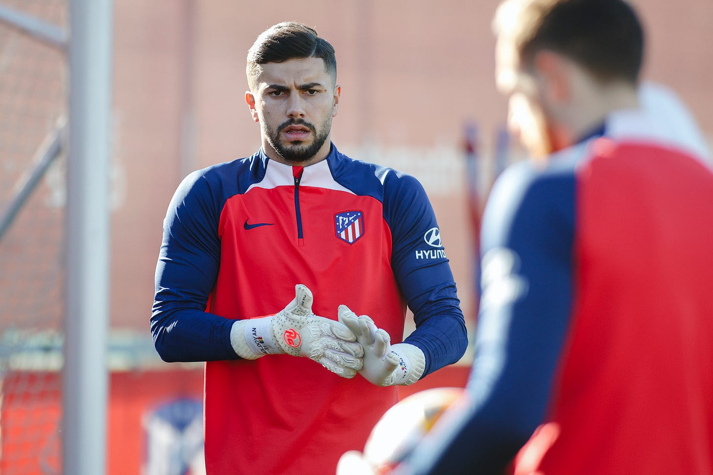 Así fue la primera sesión de entrenamiento de Moldovan como portero del ... Así fue la primera sesión de entrenamiento de Moldovan como portero del ...