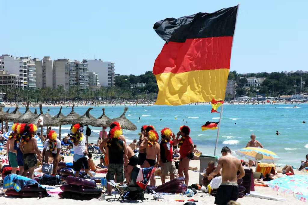 German Expats in Mallorca: Life, Identity & Occupation