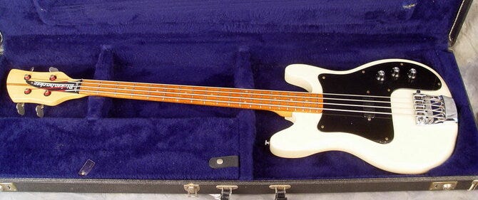 1976 3001 with deluxe black/blue plush case