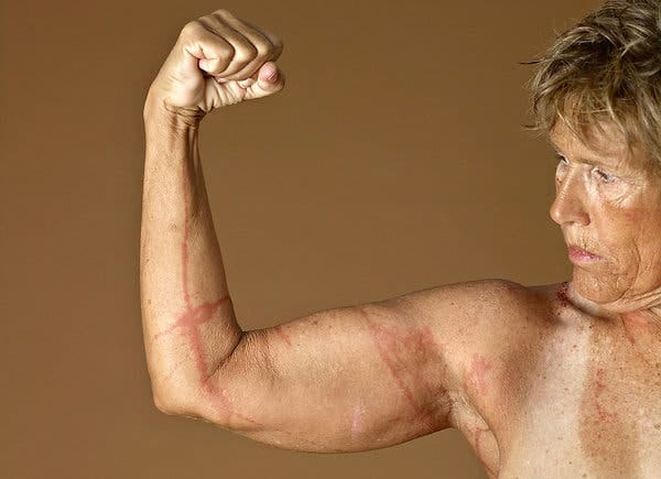 Marathon Swimmer Diana Nyad Takes On the Demons of the Sea - The New York Times Marathon Swimmer Diana Nyad Takes On the Demons of the Sea - The New York Times