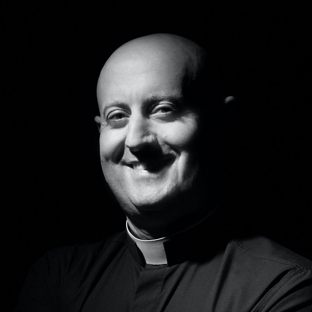 Stream Padre Guilherme music | Listen to songs, albums, playlists for free  on SoundCloud