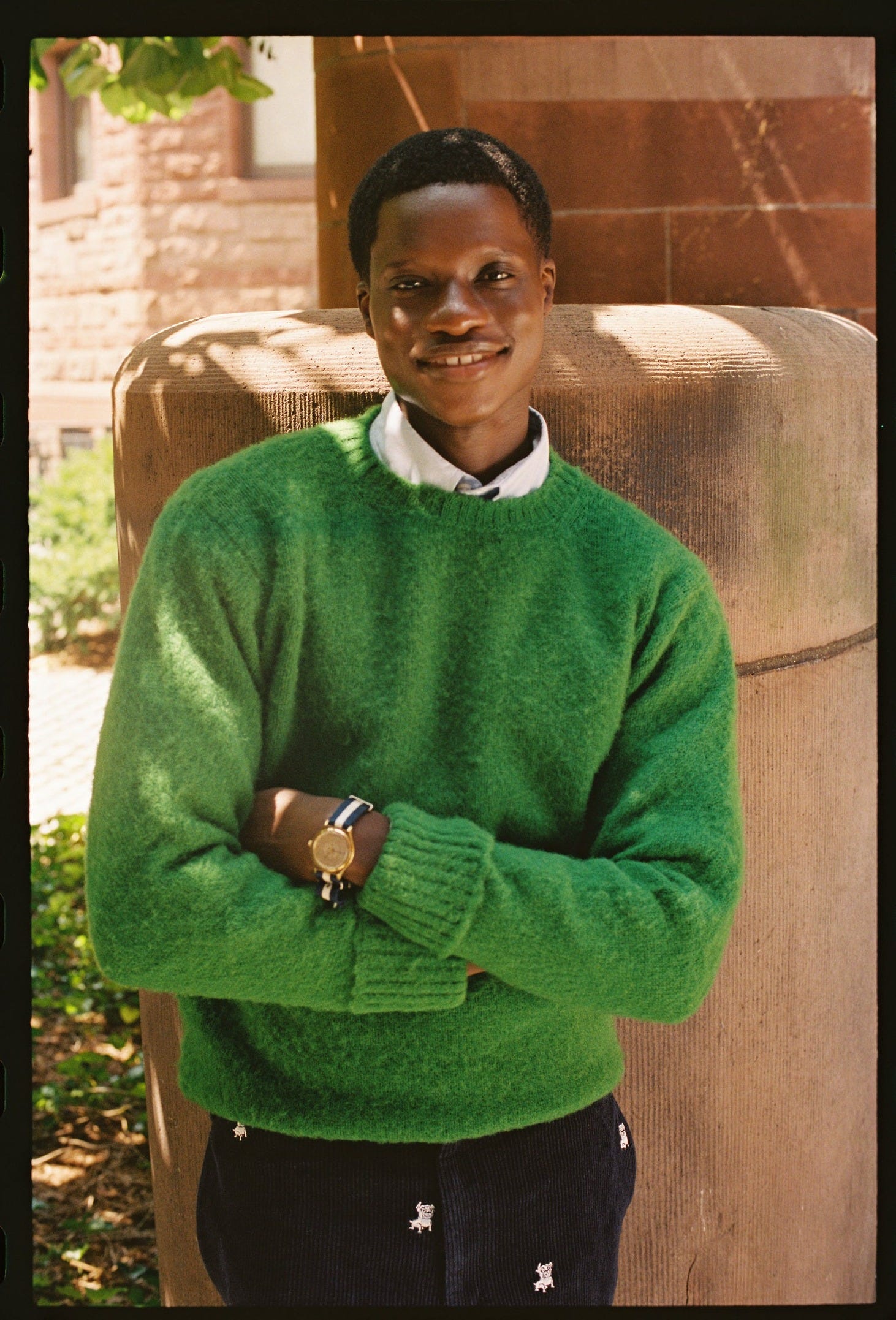 クージー　セーター　S　グリーン　ウール100　② Why Some Men Wear Wool Sweaters in Summer: The Hidden Class Signal