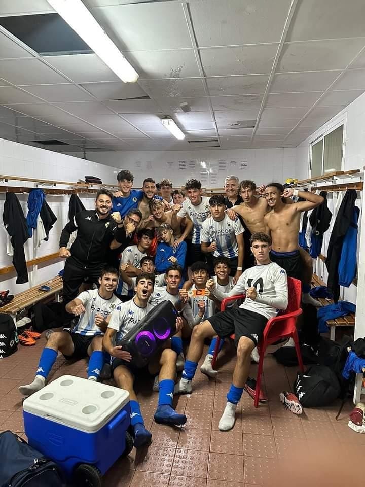 Los jugadores del Hércules celebrando la victoria ante el Villarreal Los jugadores del Hércules celebrando la victoria ante el Villarreal