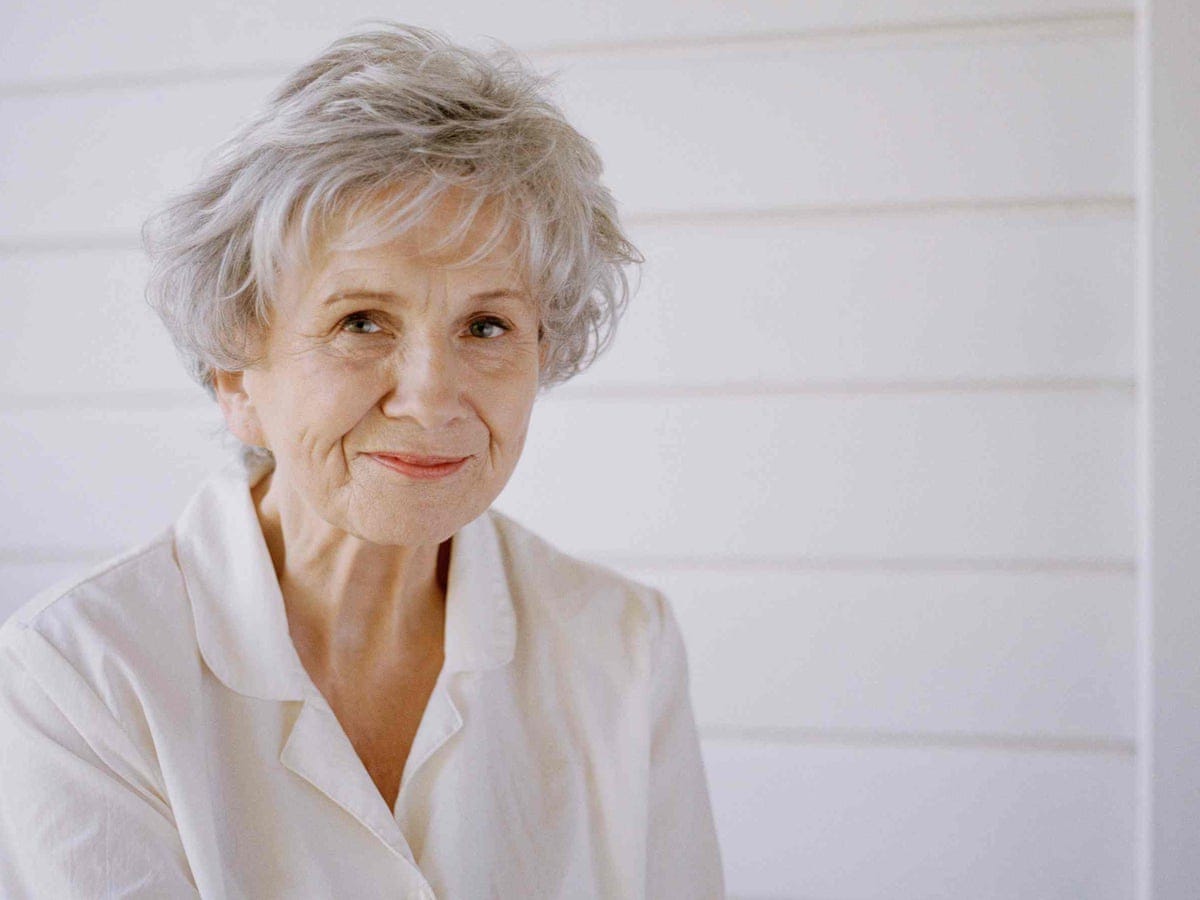 Alice Munro, Nobel winner and titan of the short story, dies aged 92 | Alice  Munro | The Guardian