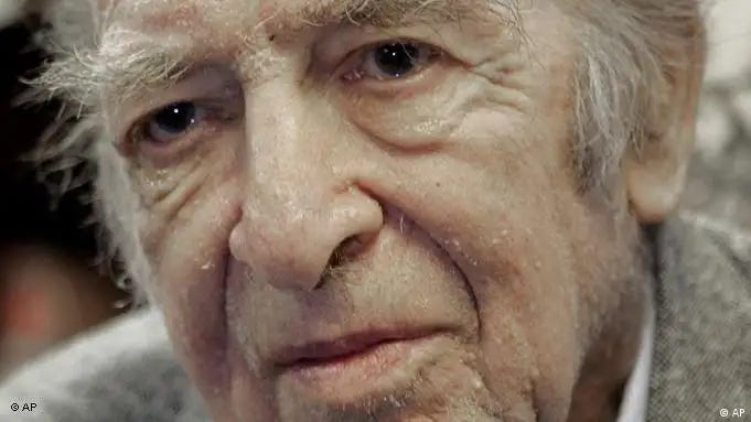 A closeup of up Leonid Hurwicz, the 2007 winner of the Nobel Prize in economics