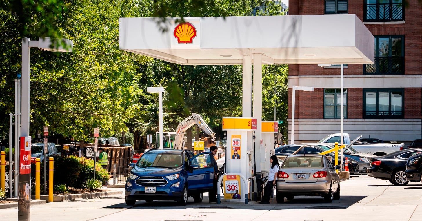 DOJ Urges States to Investigate Oil Companies Over High Gas Prices | The Epoch Times DOJ Urges States to Investigate Oil Companies Over High Gas Prices | The Epoch Times