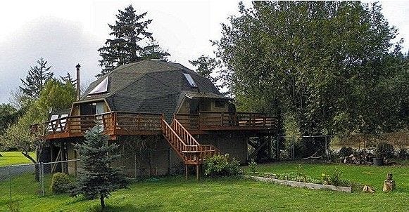 https://i.pinimg.com/736x/61/10/a7/6110a70280b34cc7af7abd779fc91db9--wrap-around-deck-dome-house.jpg