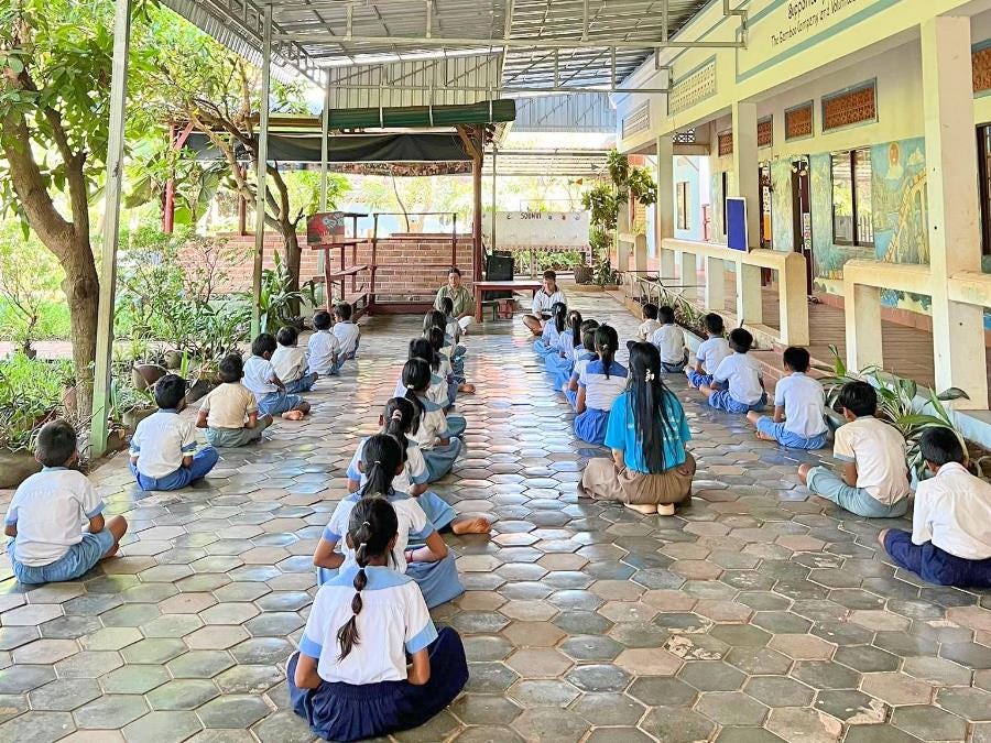 Volunteer in Siem Reap with Helo School Volunteer in Siem Reap with Helo School