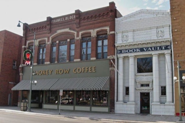 Oskaloosa, IA | Note the Difference | localdifferent.com