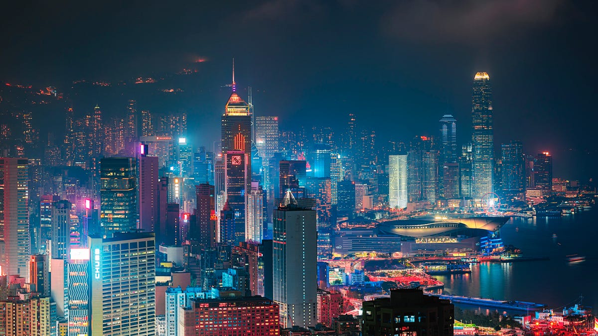 unchartedterritories.tomaspueyo.com