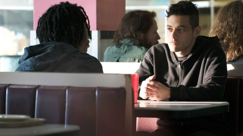 mr robot 201 eating lunch dinner 2016 mr robot 201 eating lunch dinner 2016