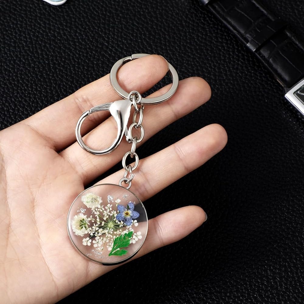 Andibro Pressed Flower Keychain, Forget-Me-Not Real Flower Keyrings Dried  Flower Key Ring Wildflower Aesthetic Key Chain(A) at Amazon Women’s  Clothing ...