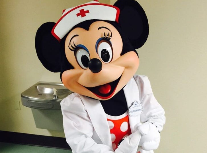 image: @disneylandnurse on Instagram