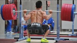 1 HIGH BAR SQUAT MISTAKE: Bar Position ...